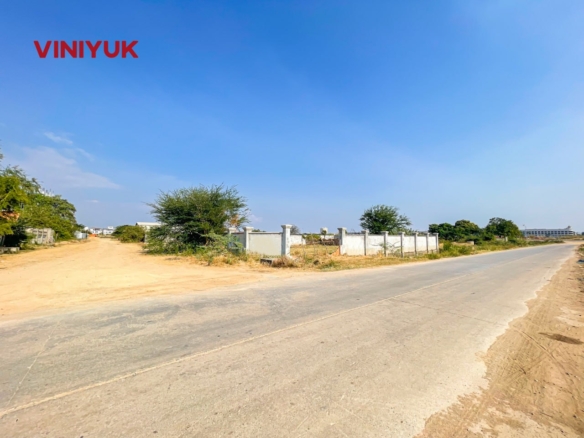 Corner Lot Near Grand Phnom Penh Size 20m X 30m