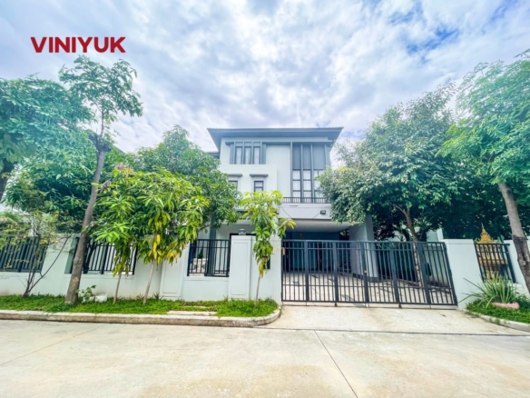 Luxury Living in Chip Mong 598