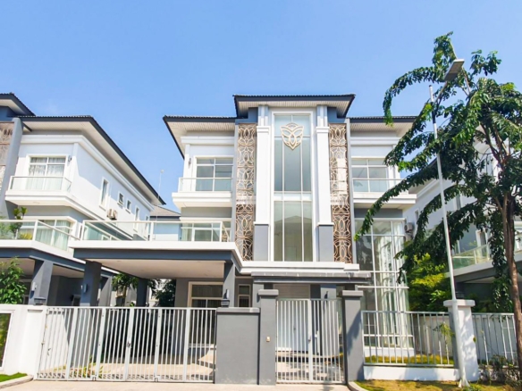 Elegant Queen Villa in Prime Sen Sok