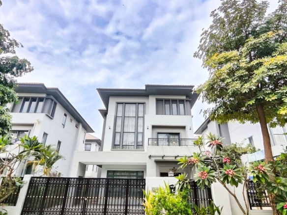 Luxury Queen Villa in Chip Mong 598