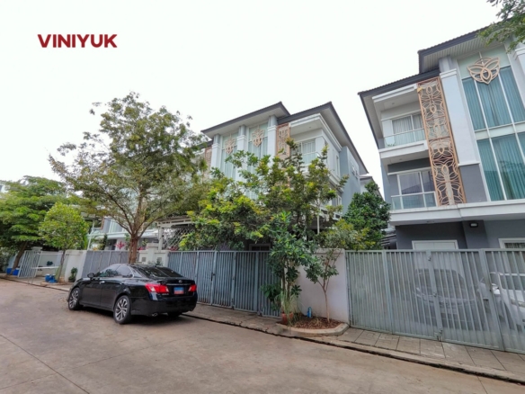 Luxury Living in Prime Sen Sok District