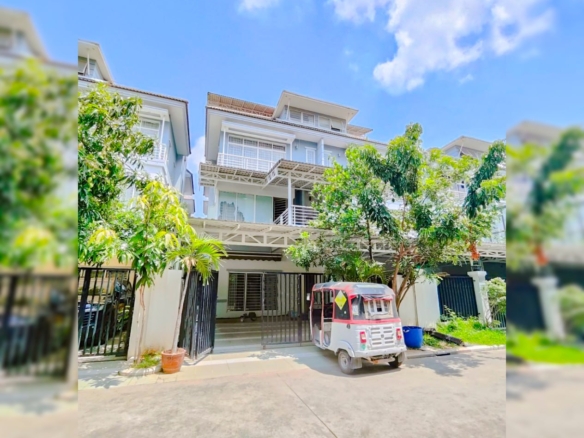 Elite Living in Borey Peng Huoth