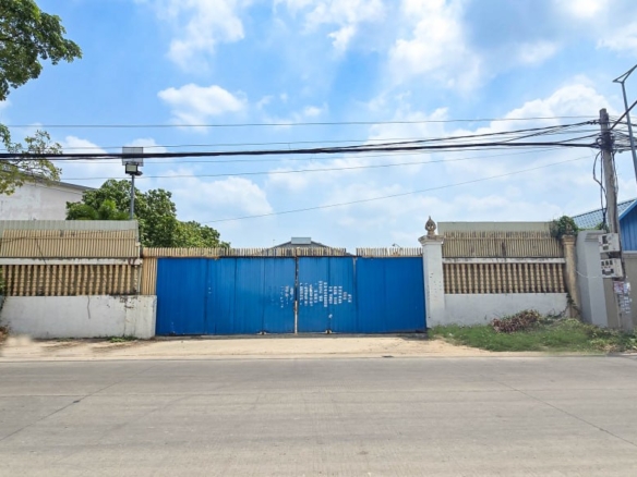 Spacious Sen Sok Warehouse Near Market