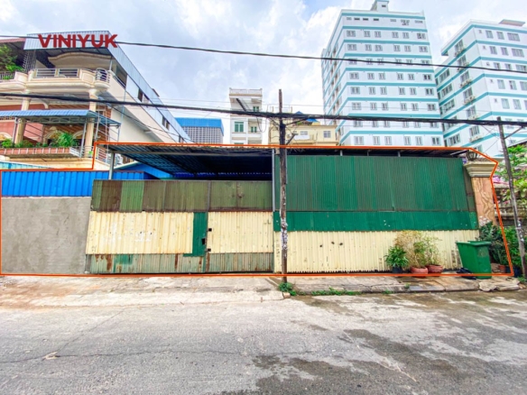 Prime Location Space in Toul Tom Poung