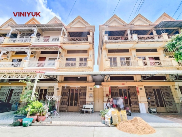 Prime Corner-Lot Living in Sen Sok!