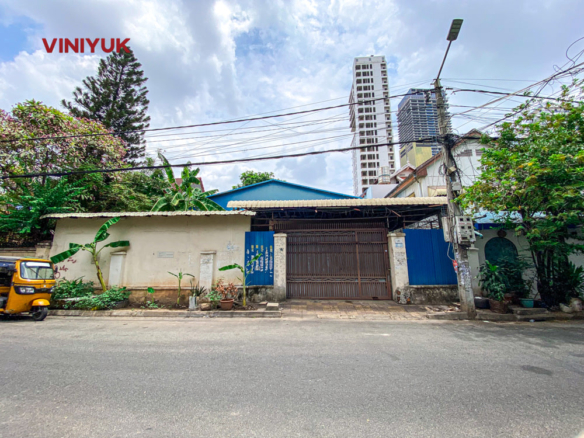 Massive Warehouse Space in Prime Boeung Trabek