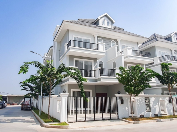 Corner Twin Villa For Sale