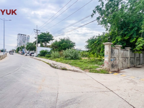 Prime Development Land on Golden Highway 6A