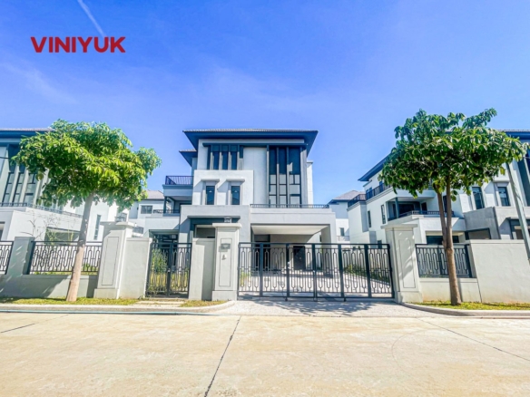 Elite Queen Villa in Elite Neighborhood
