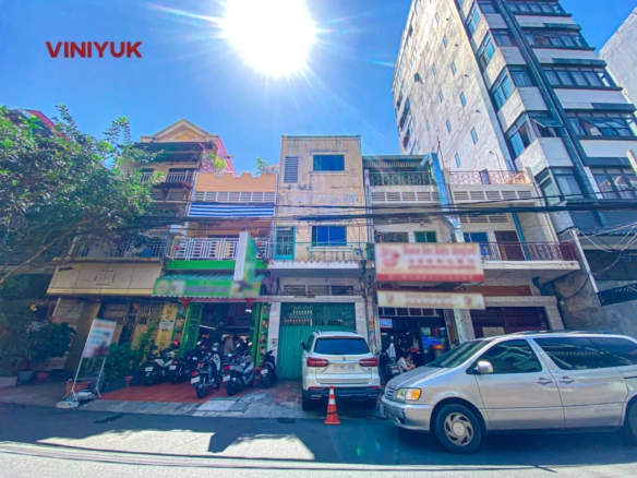 Prime 3-Story Shophouse Near Orussey Market