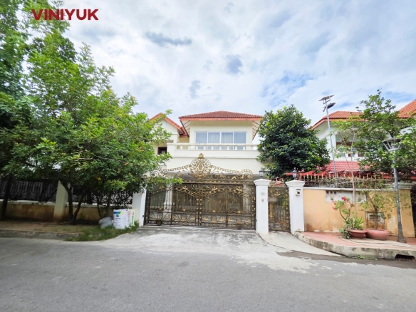 Spacious Prime Villa in Toul Kork