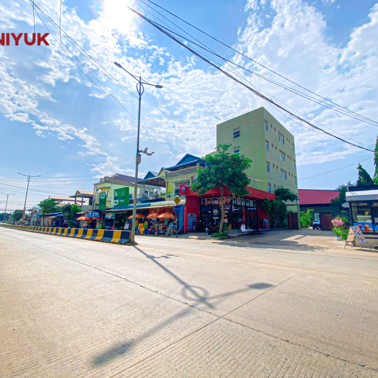 780